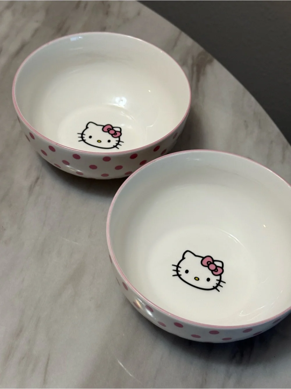 Hello Kitty Set of 2 Ceramic Polka Dot Bowls White/Pink Microwave Safe 27oz